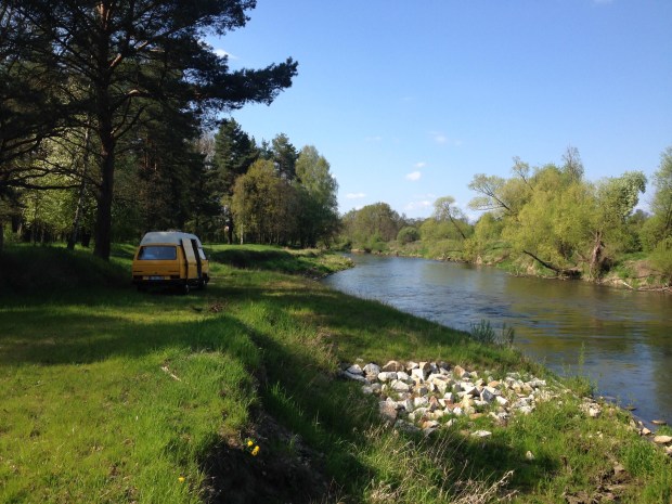 goerlitz_bulli-an-der-neisse