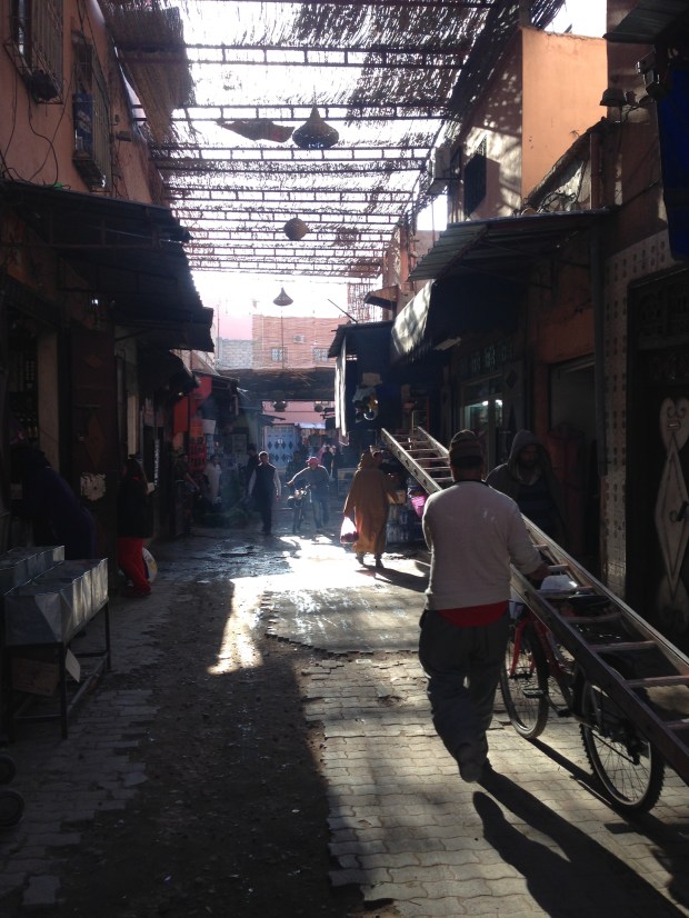 marrakesch_suk_leiter